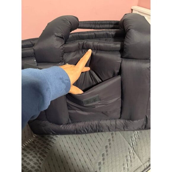 NEW $85 Under Armour studio puffer zip top tote bag - Picture 3 of 7